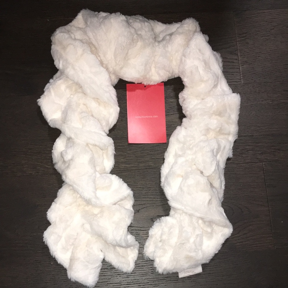 Tourance Scarf, NWOT